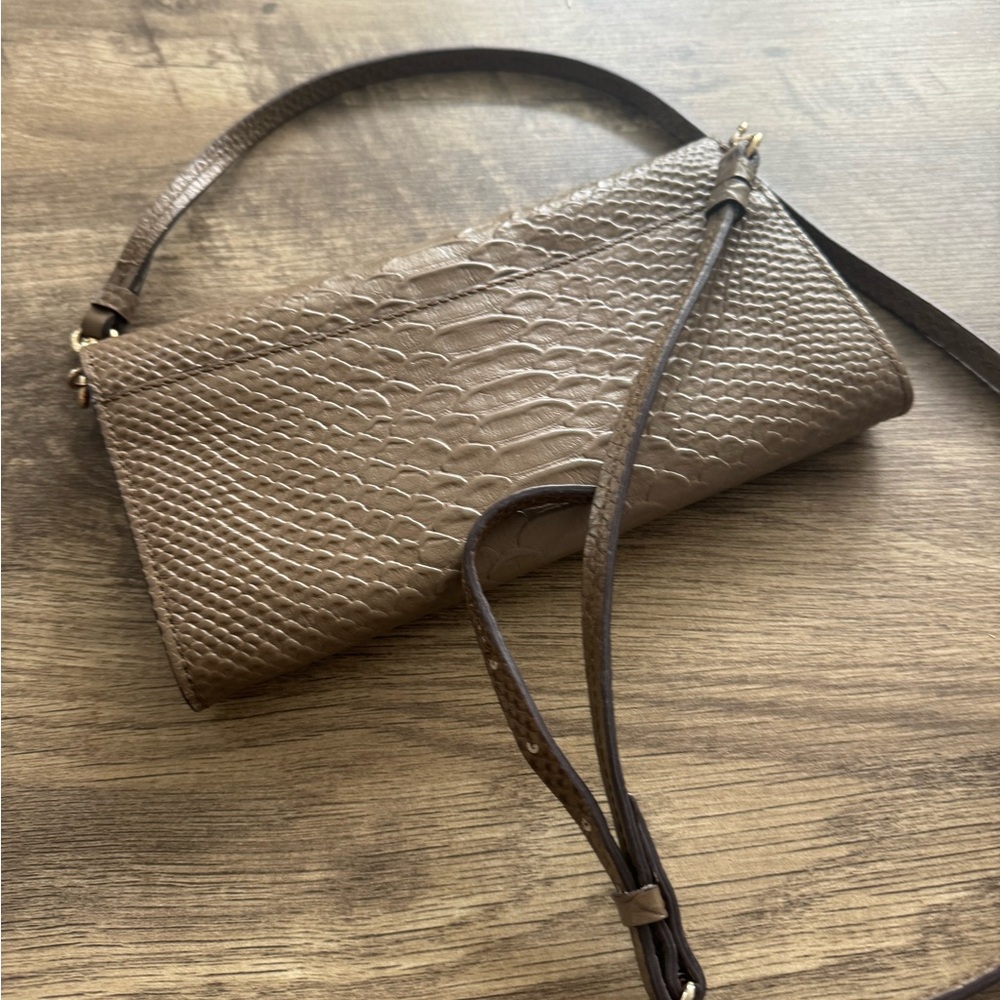Dooney & Bourke Brown Clutch with Luxurious Textured Design - Picture 2 of 3